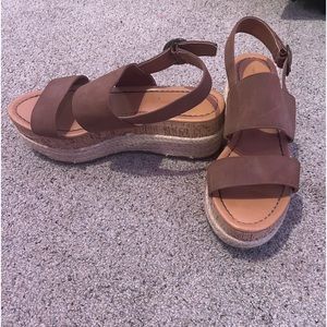 american eagle in platforms, size 7, only worn a few times